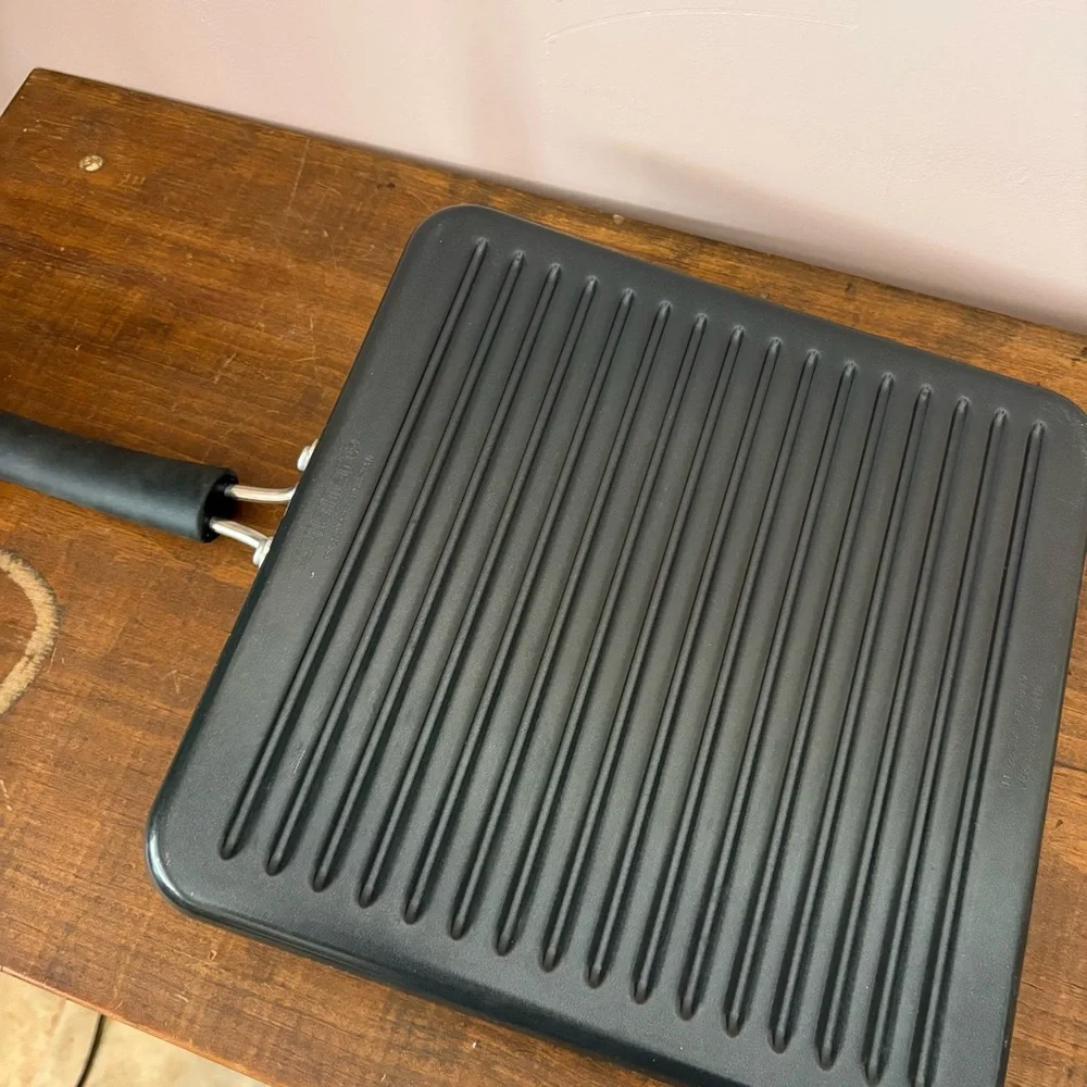 💙Cuisinart 11” Black Nonstick Grill Pan